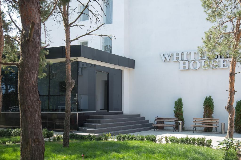 Hotel White House Brg Koblevo Dış mekan fotoğraf