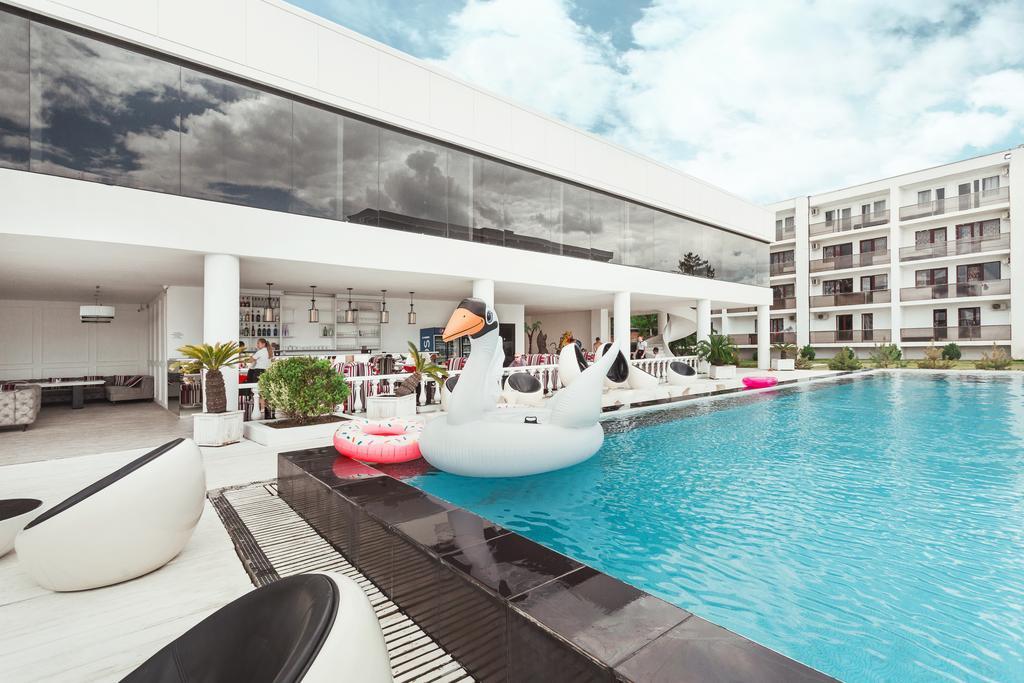 Hotel White House Brg Koblevo Dış mekan fotoğraf