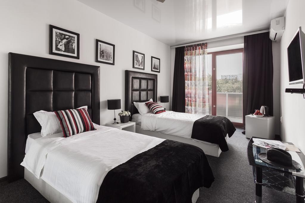 Hotel White House Brg Koblevo Dış mekan fotoğraf